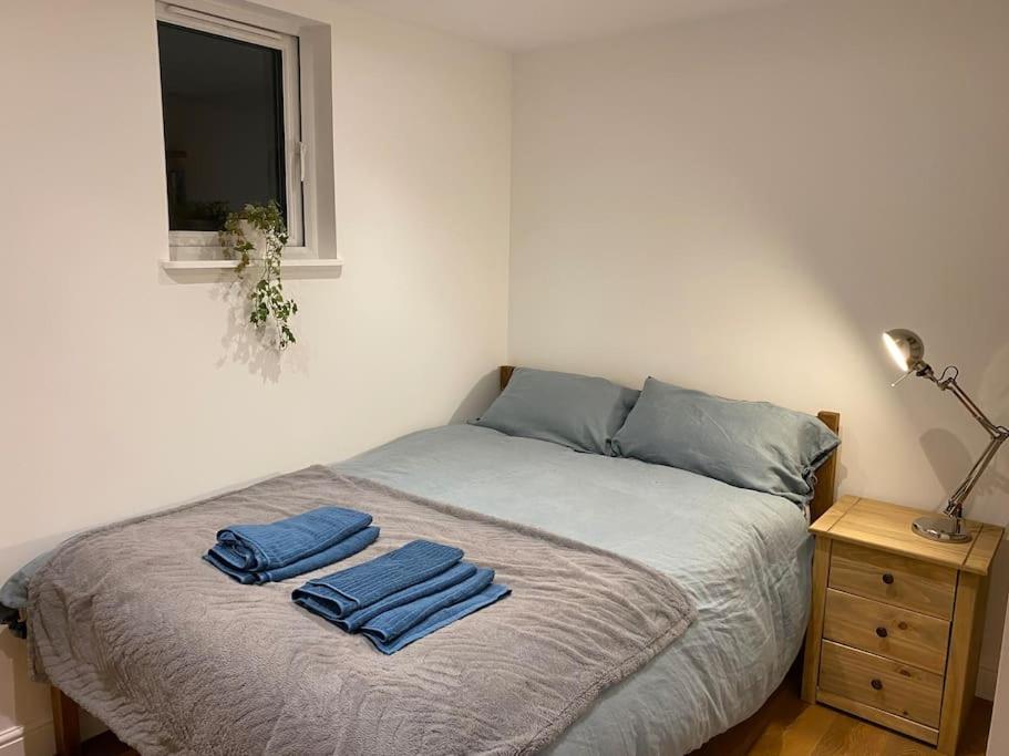 Ashcroft Apartment - Small Home Away From Home Ашбертон Экстерьер фото